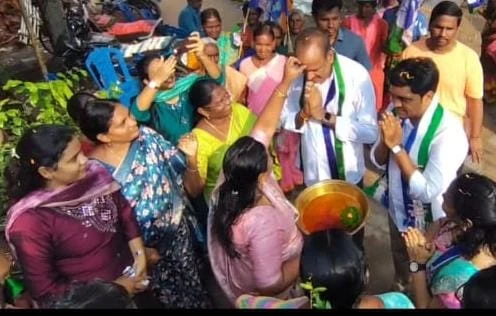 మంచి వైపు నిలబడండి.. ఓటర్లకు ఎమ్మెల్సీ లేళ్ల అప్పిరెడ్డి పిలుపు